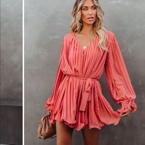 VICI FOUND LOVE PLEATED ROMPER - MAUVE